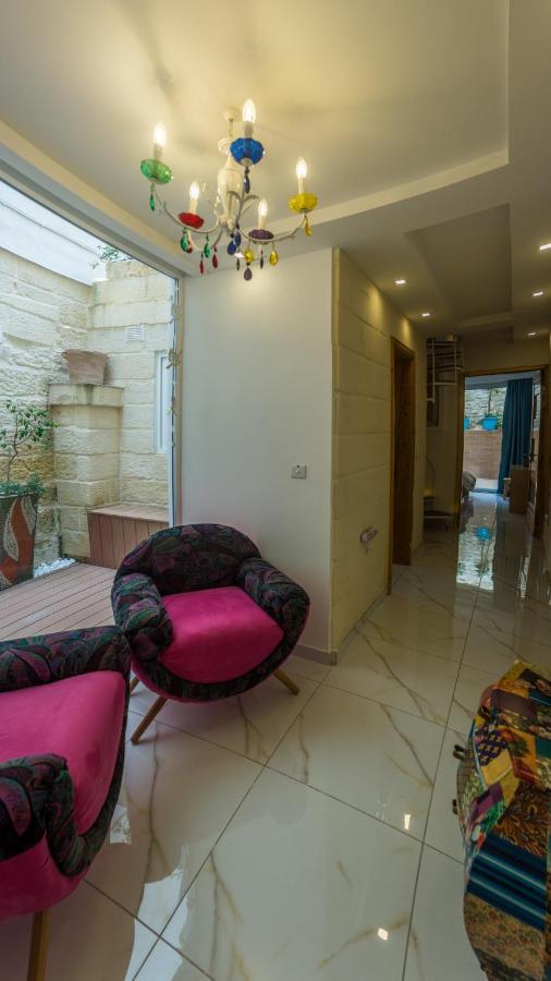 Ta' Gilard - Lovely Renovated Holiday Home Żabbar Exterior foto