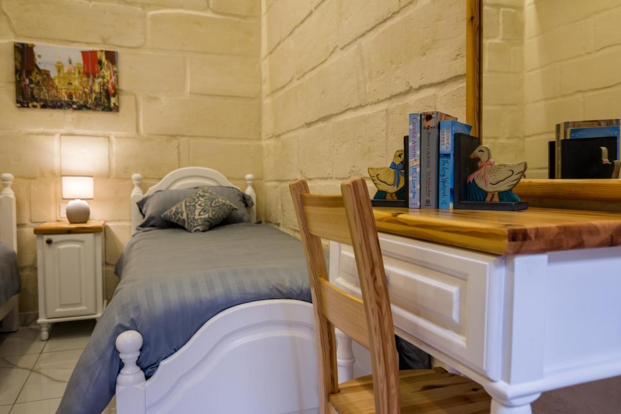 Ta' Gilard - Lovely Renovated Holiday Home Żabbar Exterior foto